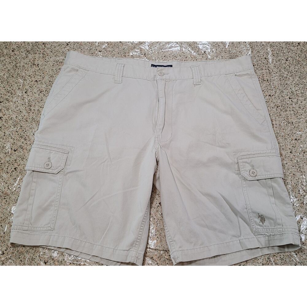 U. S. Polo Cargo Shorts Mens 44 Khaki 100% Cotton Pockets